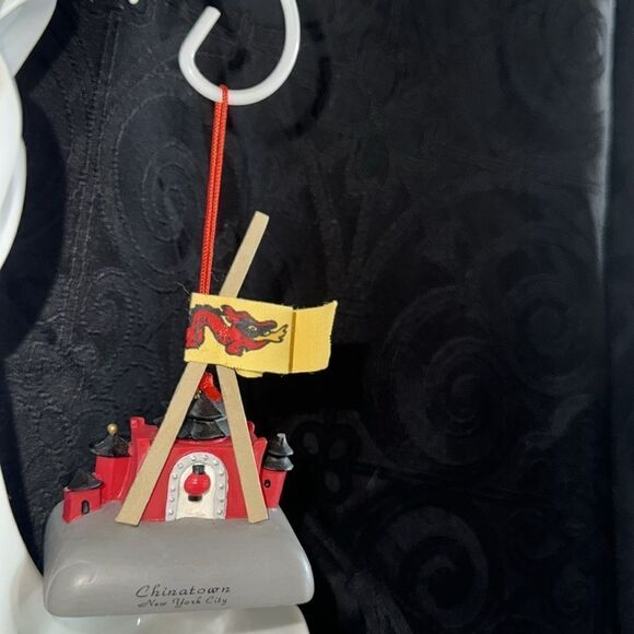 set of MACYS NYC Little  Italy  & Chinatown ornaments - Picture 6 of 7